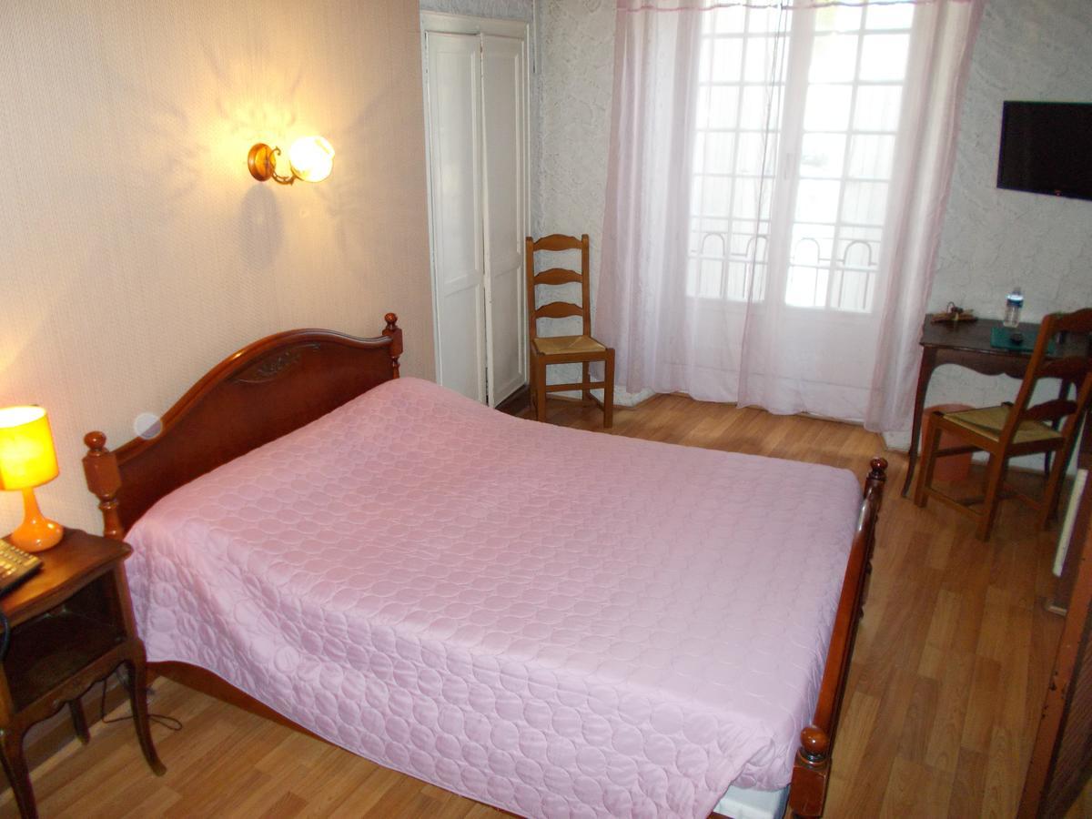 Logis Hotel Restaurant La Chaumiere Tournon-sur-Rhone Buitenkant foto
