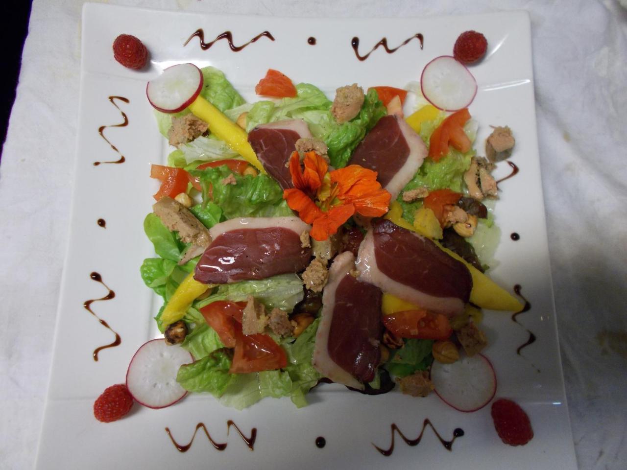 Logis Hotel Restaurant La Chaumiere Tournon-sur-Rhone Buitenkant foto
